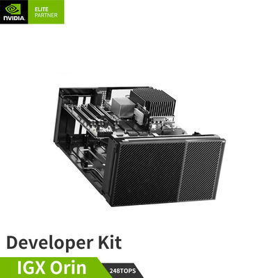 262.7 x 382 x 151.2 mm NVIDIA IGX Orin Developer Kit 940-23840-0001-000 Fino a 1705 TOPs